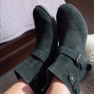 Easy Spirit motorcycle suede boots